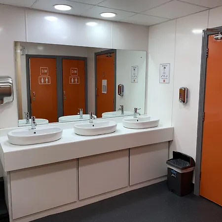 Galway City Hostel *