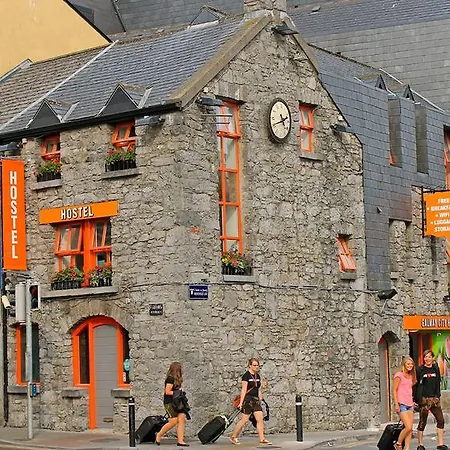 Vandrerhjem Galway City Hostel *