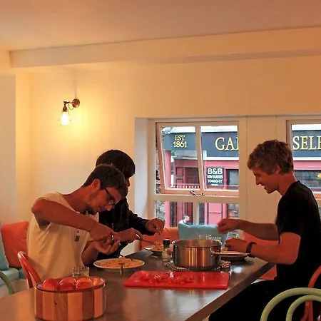 Хостел Galway City Hostel