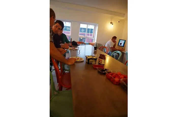 Galway City Hostel *