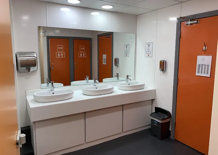 Galway City Hostel *